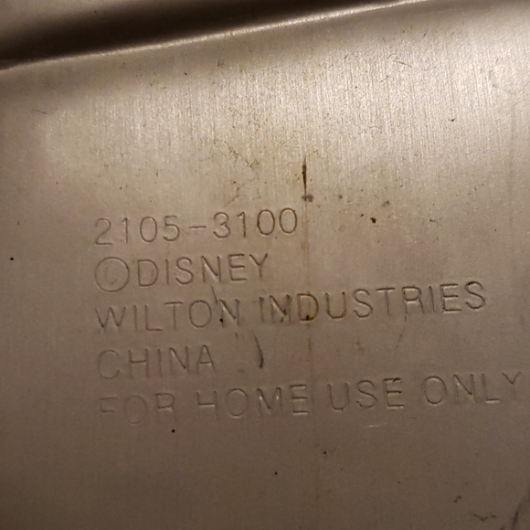 Winnie the Pooh cake pan UIGC - Picture 4 of 8